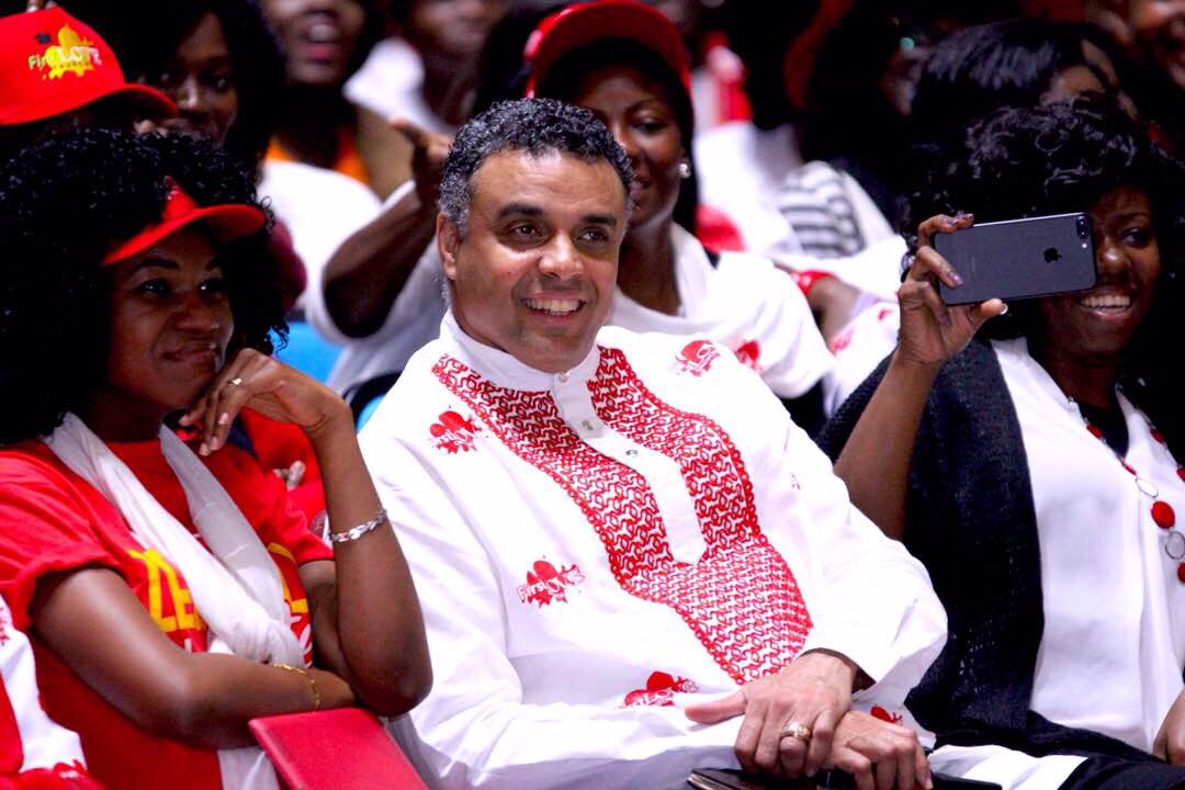 FirstLoveCenter's tweet photo. We wear red to show our fiery hot love for God!
#MOTL
#EverythingByPrayer
#NothingWithoutPrayer https://t.co/HGVQwphU0i