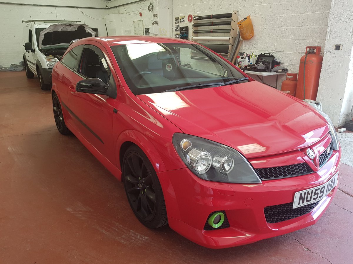 Haze6er's tweet photo. Astra VXR racing edition in for stage 1 and pop and bang software #remap #alientech #ksuite https://t.co/lJlongcjKH