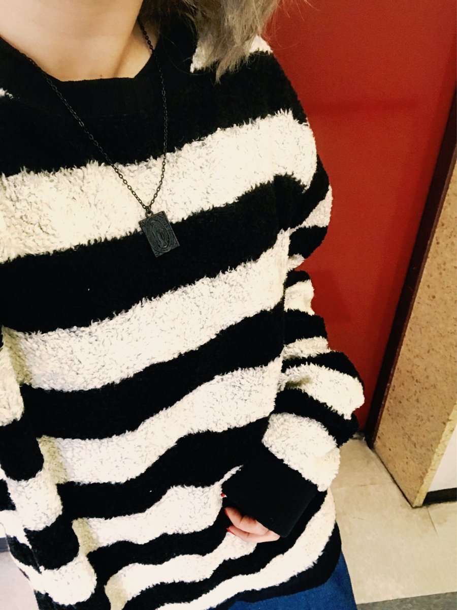 Riii74v's tweet photo. 🌹Zephyren秋冬新作🌹

BIG BORDER KNIT 

人気アイテムなのでお早めに〜🤡

詳しくは▷https://t.co/BcsVSjB5W6

#zephyren #autumn #winter #knit #border https://t.co/5DlFGweHEc
