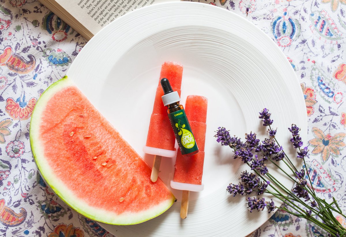 SpiceDropsUK's tweet photo. Today is #NationalWatermelonDay 🍉 so we made watermelon, ginger &amp; lime ice lollies! 4 #Ginger Spice Drops, half a 🍉, 1 cup sugar, 1 lime YUM https://t.co/UOhcMrBRTr