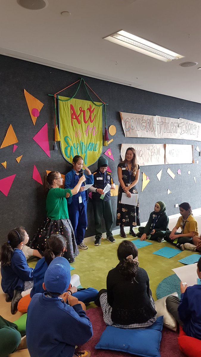 merrylandseast's tweet image. Students explaining the ethos of the MCA, such as 'colour outside the lines' #EdWeek17