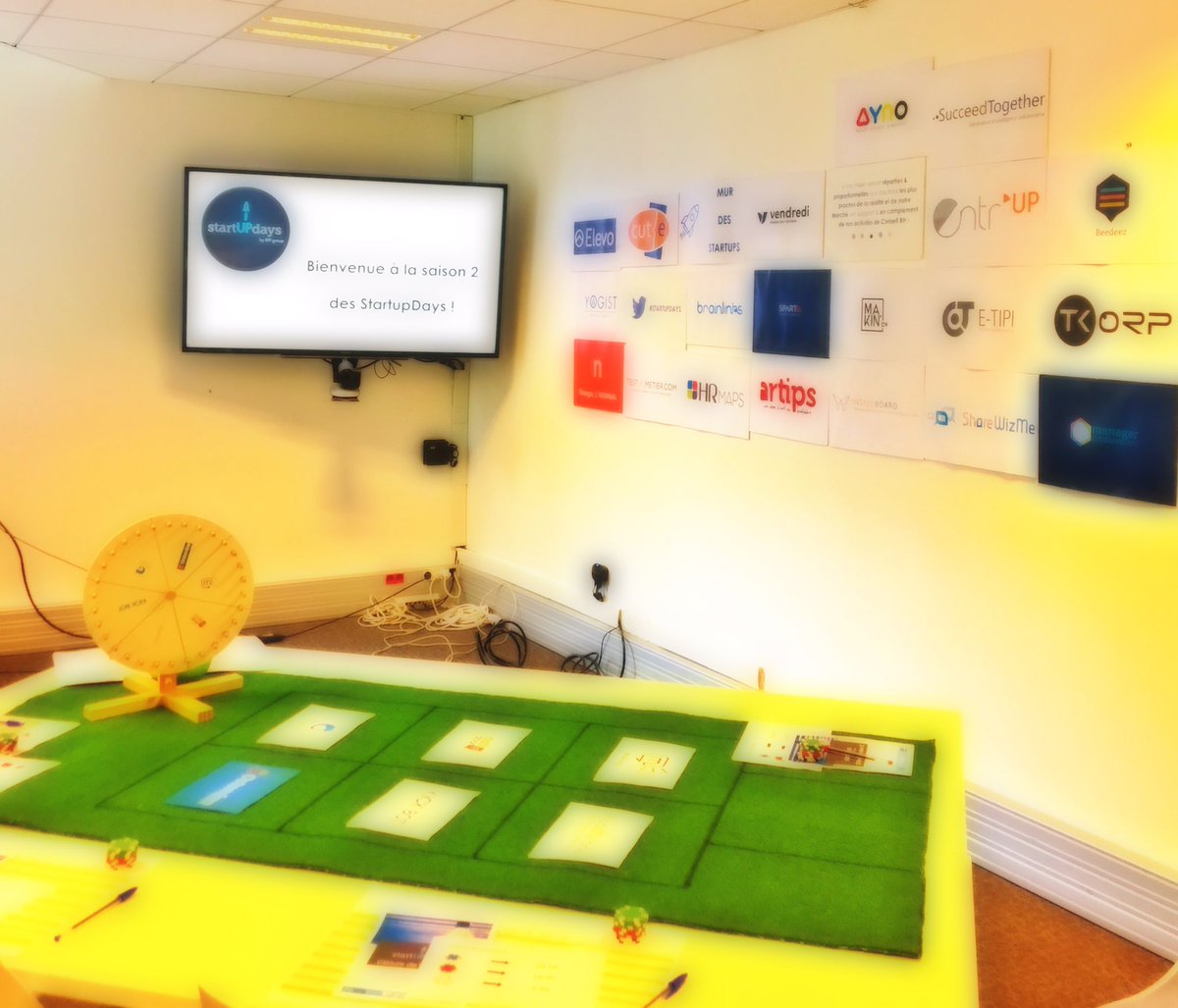 Sarah_Trocme's tweet photo. Clôture de la saison 2 des #StartupDays @BPIgroupFR @LeLabRH @MajorelThierry @AdrienInnocente @VAussal https://t.co/5edDzUKioD