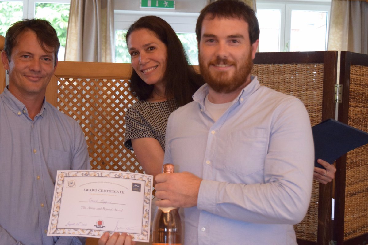 ETTC_Austria's tweet photo. Some more highlights from our Spring 2017 Intake Graduation and Luncheon on Friday 🍾 #tefl #graduation https://t.co/ha4Xp3TTRL