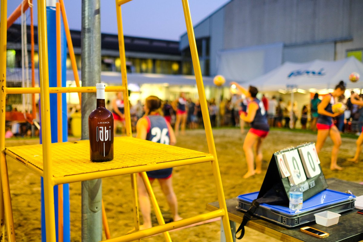 labibeer's tweet photo. LABI TIFA PER TE CON IL #VOLLEY NEL CUORE!
#labibeer #dammiunalabi #madeinitaly #labiforsport #craftbeer #italianbeer #sport #winwin https://t.co/K06XReKzK3