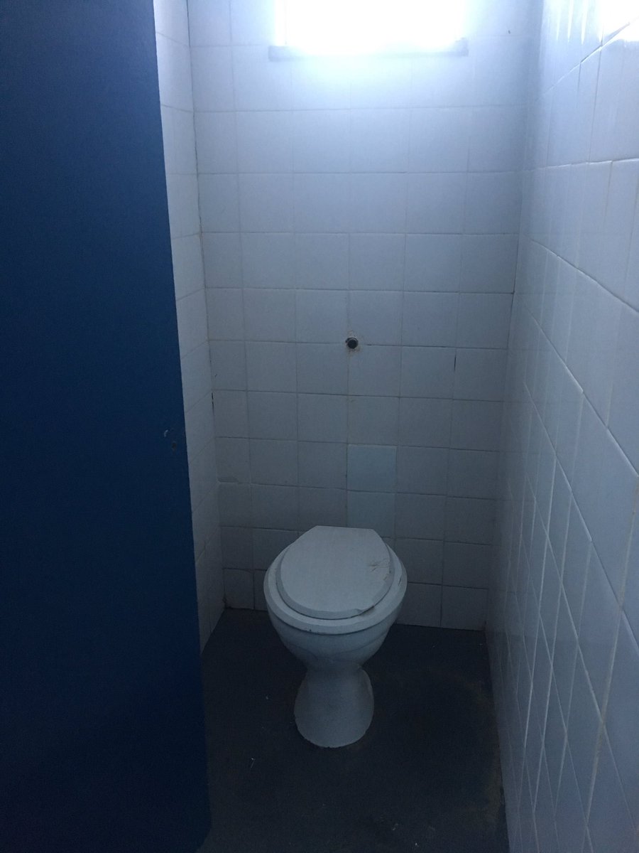 NonnysZA's tweet photo. Disheartening to see how communities don't take pride in their facilities and look after them #AdoptAPool & enjoy the benefits #JoburgPools https://t.co/tUjVEZCw7t