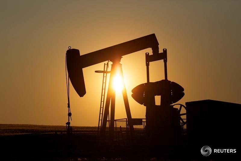 Steve_WJohnson's tweet photo. Oil dips on high OPEC supplies, defying falling U.S. crude stocks https://t.co/zSpOFF8DdL 
#opil #stocks #market #supply #OPEC #CEO #trading https://t.co/lS6DDixeS4