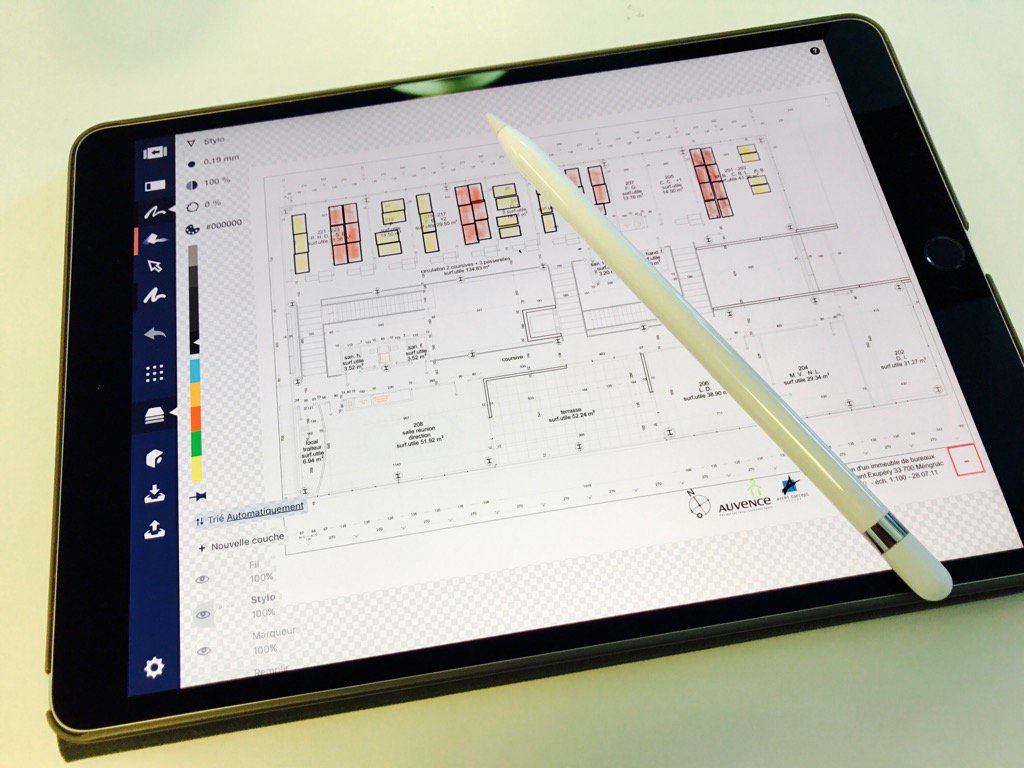 VincentCopie's tweet photo. La puissance de l'iPad Pro avec #IOS11beta3 et #ApplePencil me bluff de jour en jour !!! https://t.co/zK8sXTVZlP