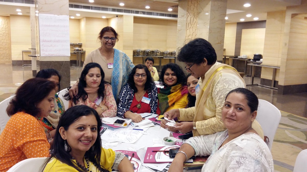 pkdhillon08's tweet photo. Empowering Educators @inBritish #CommunicationCollaboration #BCCcoreskills Feeling Happy to facilitate https://t.co/EiK13fpTie