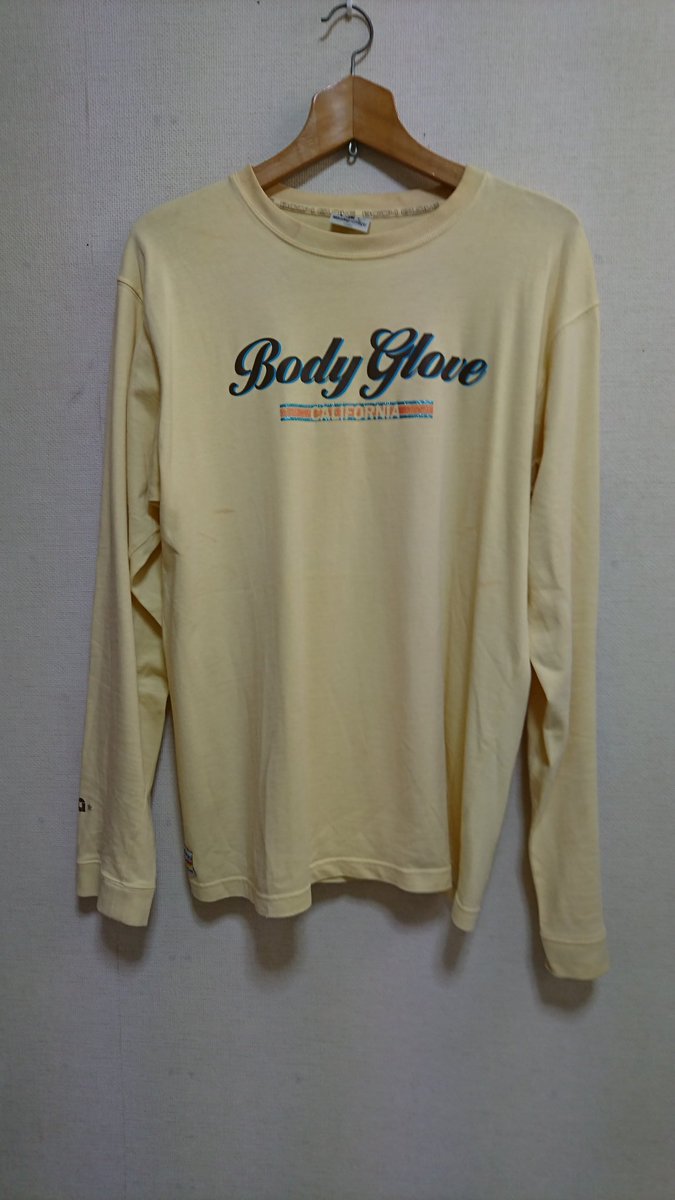 セレクトショップまそら Believer V Twitter ボディーグローブ クリーム色 ロンt 長袖tシャツ バックプリント かっこいい おしゃれさんと繋がりたい 古着好きな人と繋がりたい Https T Co Txzjevytie