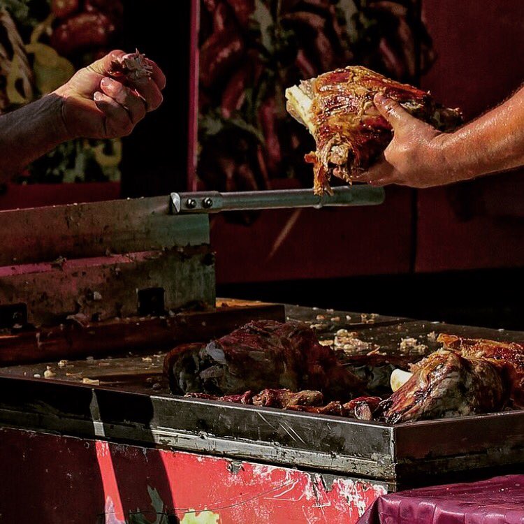 randomirsvemir's tweet photo. Stvaranje Adama #thecreationofadam #god #adamandeve #heaven #hell #meat #vegan #randomir #svemir https://t.co/Xm2ptQfRVx