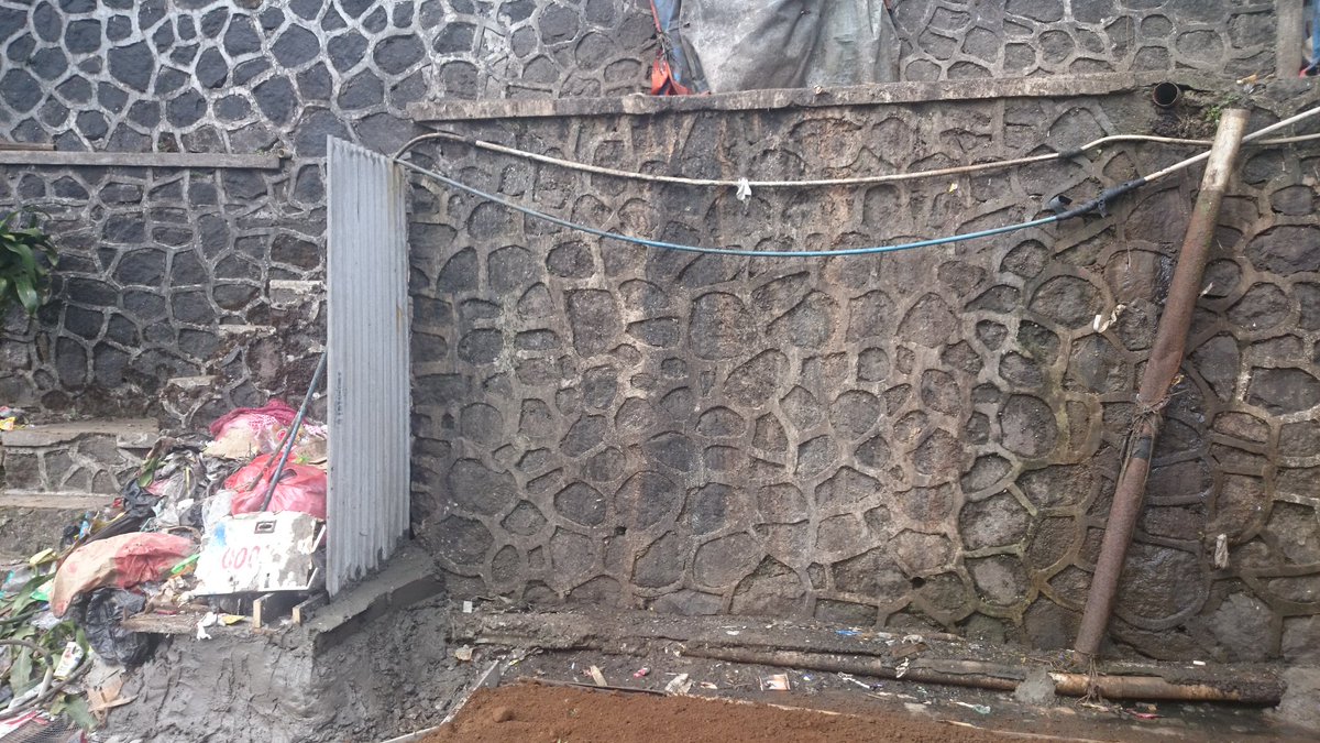 Pallet Cafe tweet media