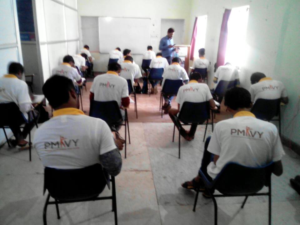 Premiershield77's tweet photo. Assessment @Arravalee01 for @SSSDC 5th batch #PMKVY,#ISupportSKillIndia, #SkillIndia,@NSDCIndia, @RajivPratapRudy, @MSDESkillindia https://t.co/h0mYmRO51T