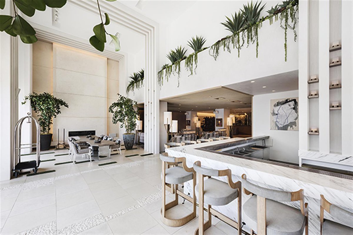 AEPmagazine's tweet photo. Dream Hollywood hotel opens in #LosAngeles https://t.co/gZOuKfBah8 #eventprofs https://t.co/xHfDdnR4qL