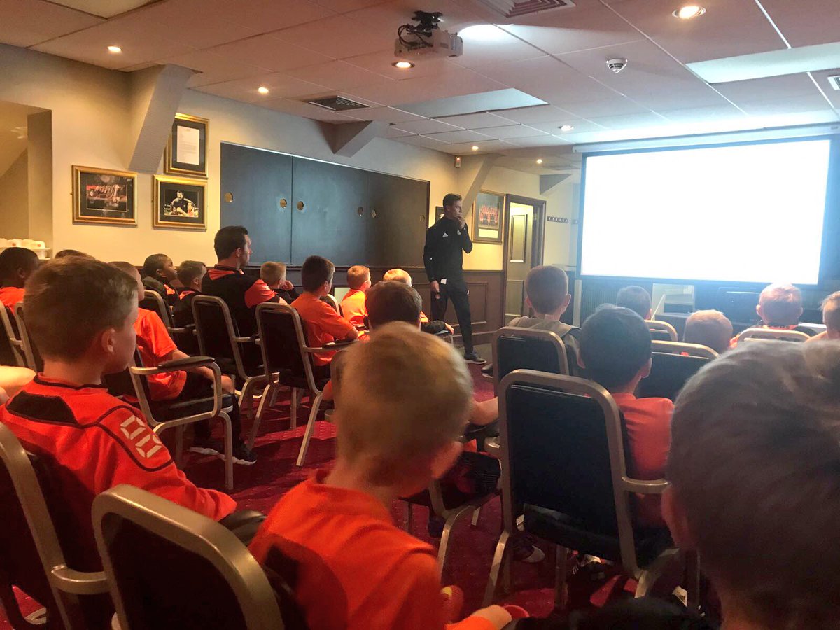 A great evening last night delivering <a href="/ScottishFA_PCS/">Positive Coaching</a> to <a href="/NorthstarCFC/">Northstar C.F.C.</a> @NorthstarCFC09 / 10's. A great turn out from parents / coaches too⚽️