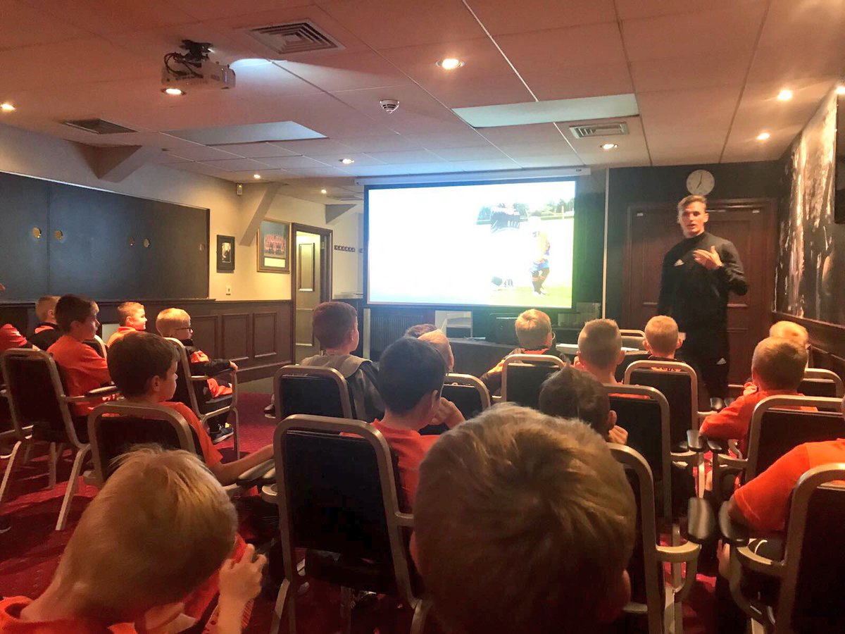 LiamMcGarry1's tweet photo. A great evening last night delivering @ScottishFA_PCS to @NorthstarCFC @NorthstarCFC09 / 10's. A great turn out from parents / coaches too⚽️ https://t.co/ULzZ3nBUYW