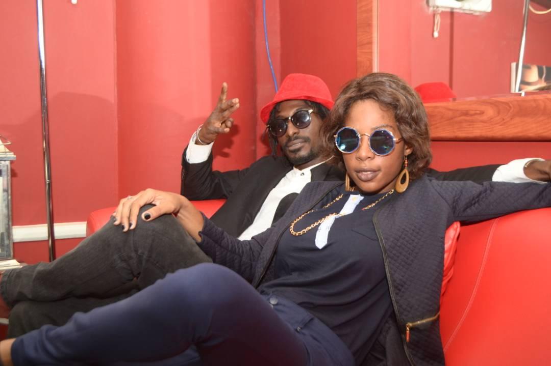 FlashMarleytogo's tweet photo. @Kemtaan &amp; moi, on vous passe le Salam...

https://t.co/RB0VcIPWkD
@WAHH_we @MusiqueTogolaiz @AtaAhli @RapAroundWorld @RAP_IVOIRE #Team229 https://t.co/zKp6OlzDeu