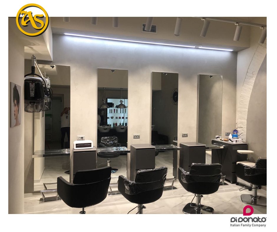 WorkInColors's tweet photo. I saloni italiani e stranieri di professional #hairstylist Carlo Bay si vestono dei riflessi di seta di PLAISIR: https://t.co/jjbRyewRJW https://t.co/ezUHXuAGpY