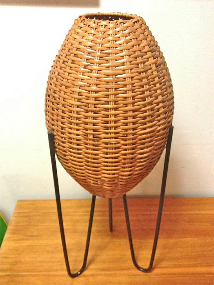 KibetOscar's tweet photo. Cane table and floor shades.
#cherryflexrattan
#cherryflexgrandtiercannings
#ElectionsKE 
#VoteToSaveKenya 
#wicker 
#GameOfThrones https://t.co/VWRkEg3WBW