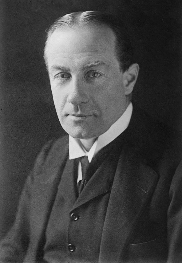 Kidder_Star's tweet photo. Civic leaders are to honour Bewdley's most famous son, 150 years since his birth. A statue of three-time PM Stanley Baldwin is to be erected https://t.co/Ii0weqeuzq
