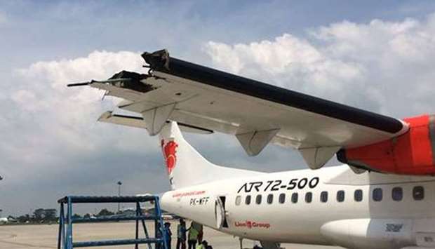 Coliziune între două avioane de pasageri pe un aeroport din Indonezia