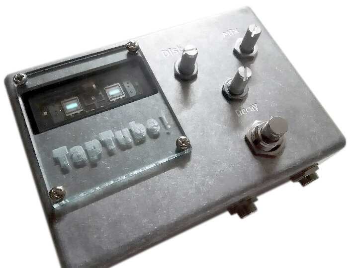 r_mono_lab's tweet photo. 我が部の若手が作った世界初の真空管を叩くエフェクター「TapTube」です #KORG さんの真空管 #Nutube の使い方を完全に間違ったイノベーティブな逸品。#MakerFaireTokyo2017 にてお披露目。製品ページ→
https://t.co/NYcsQoW0y9 https://t.co/5nP84z8hFN