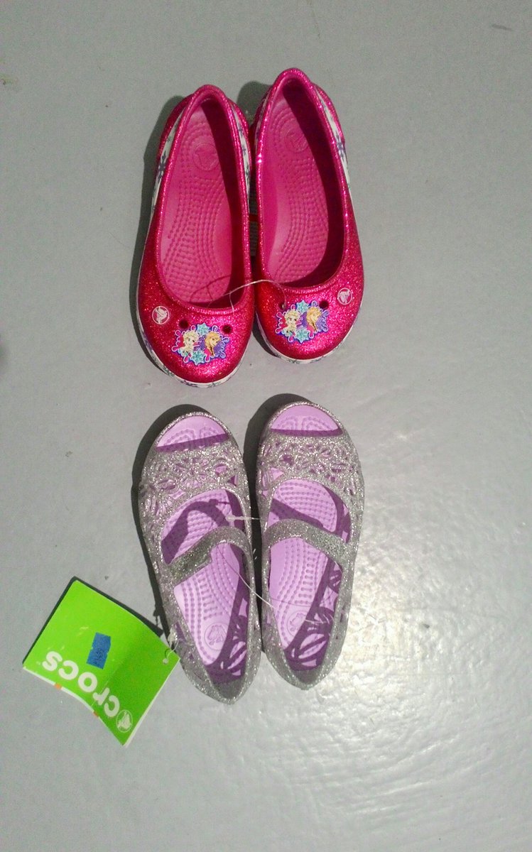 crocs sale megamall