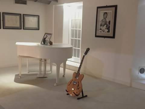 "What happened here!has the New York sunset dissapeared 💜💜💜💜