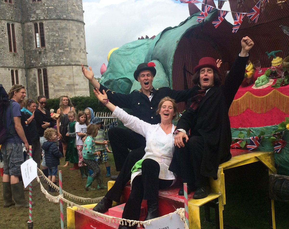 Iggy1853's tweet photo. Iggy at Camp Bestival, rainy but great audiences and a lot of fun! https://t.co/fvwjV5pa3G