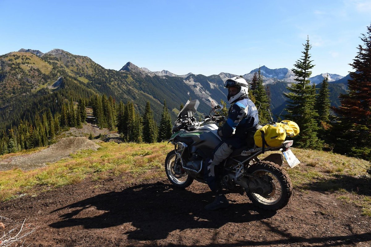 BMWMotorradUSA's tweet image. US Qualifying registration is now open for the 2018 International GS Trophy. Register here: fal.cn/t6lL