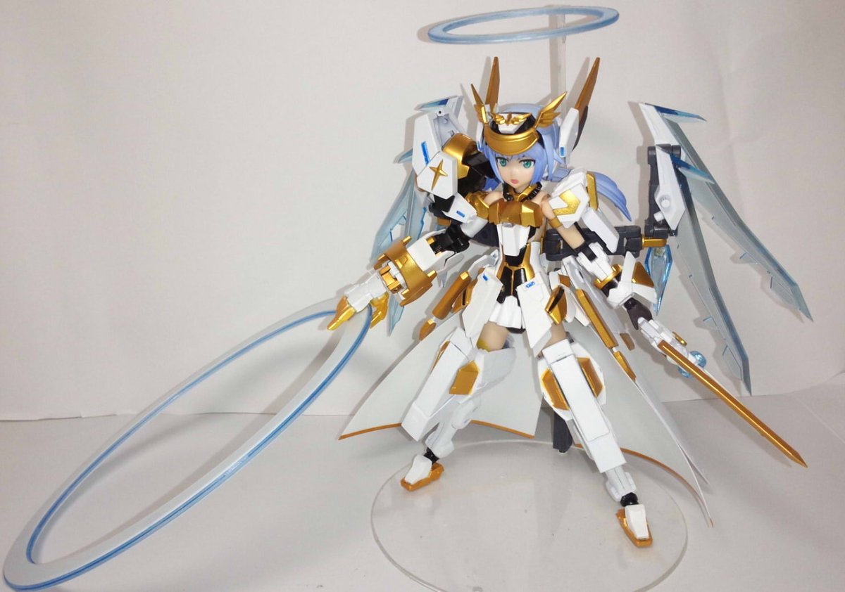 そら 名前はまだありませんが機械天使っぽい子ができました 武装に天使の輪を模したベリルチャクラムを装備しています 投擲してもいいしtcsを有しているのでシールドとしても使える設定 フレームアームズ ガール マイfaガール