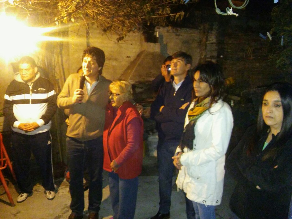 AdrianJBrito's tweet photo. [Ayer]Continuamos en marcha! visitamos a los vecinos, cros y amigos de #Secc7 Guiñazú  #Secc11 S.Roque y Lamadrid
#UnidosxElVerdaderoCambio https://t.co/kVwvW1DkfH