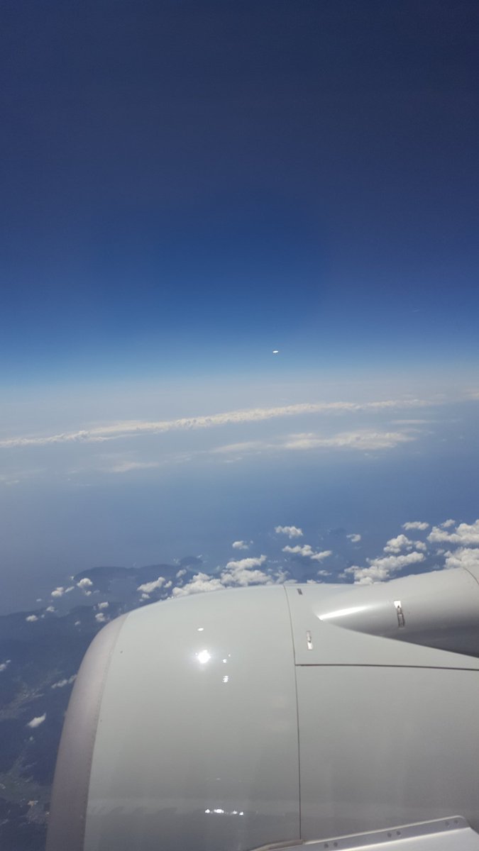 勝太 これufoなんかな 飛行機から撮った写真