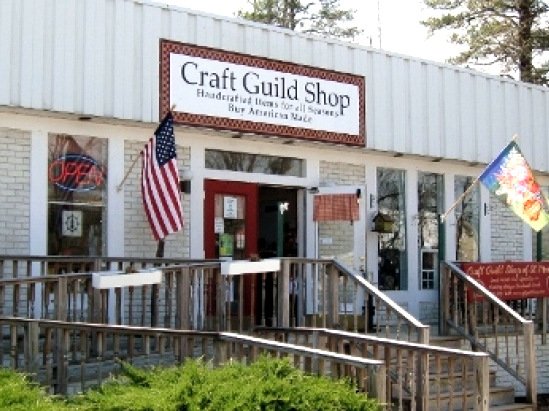 CraftGuildShop's tweet image. Good morning! It's a beautiful day to shop in Leonardtown. 
#shopleonardtown #shoplocal #handmadeinsomd