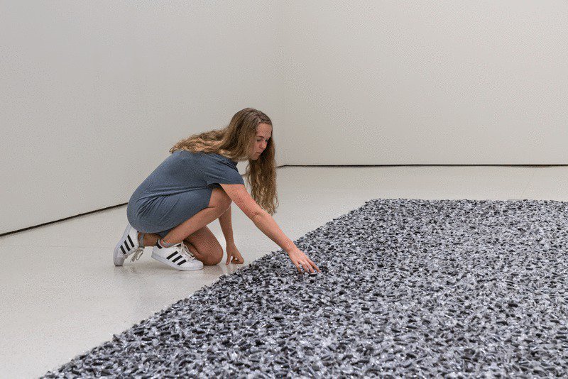 #FelixGonzalezTorres's "Untitled" (Public Opinion) (1991) is on view through 8/31, for the final month of #CircleNY. gu.gg/QTwm30e6RSU