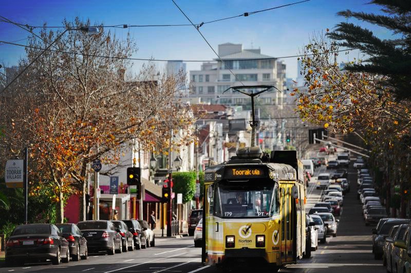 Monitor CRMS tweet media