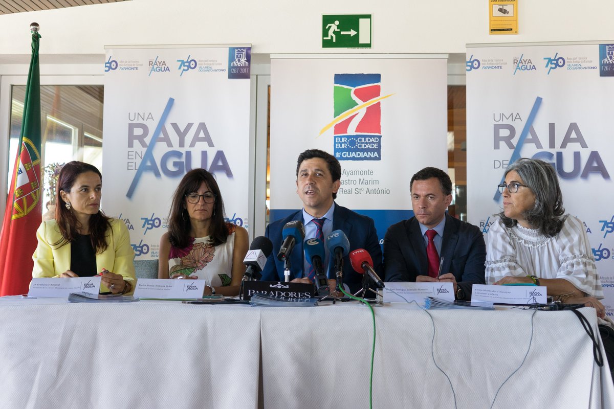 medievales20's tweet photo. Se acaba de presentar en #Ayamonte el proyecto cultural transfronterizo 'una raya en el agua'  @ayto_cortegana https://t.co/ekmV5kGwz4 https://t.co/Yrt9zX2Qu6