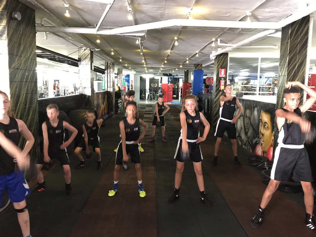 JR Gym tweet media