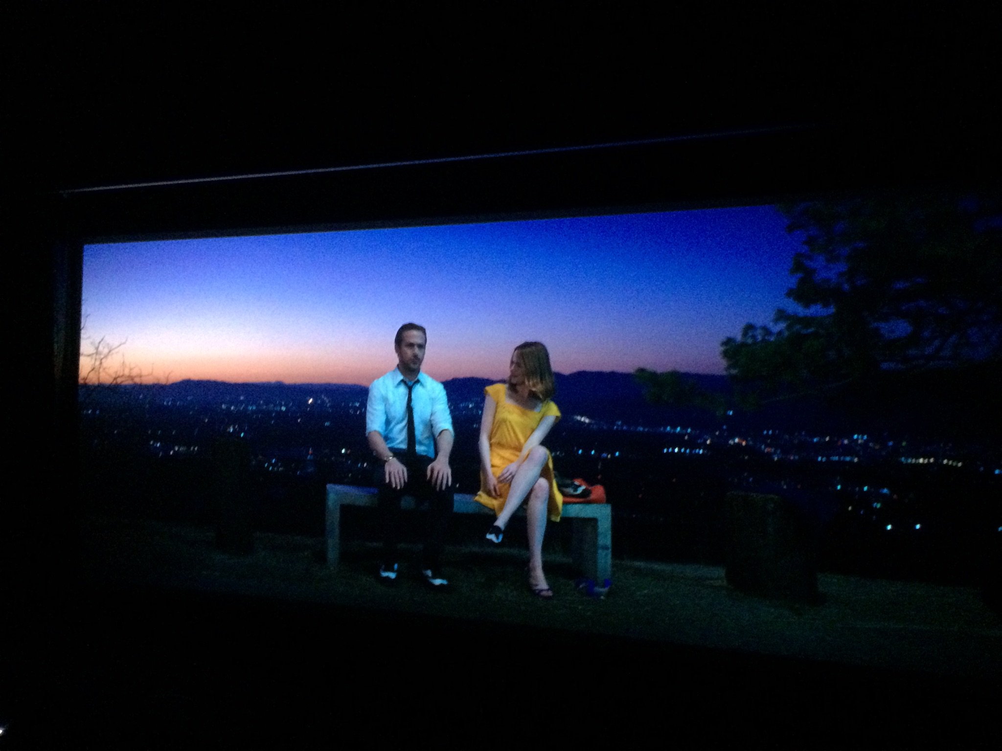 Cavin 大阪屋 ミュージカル映画 La La Land の４k Uhdブルーレイソフトを導入しました ４k Uhdの 高画質は勿論 当店自慢の大迫力150インチ スクリーンと本格的なオーディオで臨場感あふれるミュージカルを体験してみては T Co