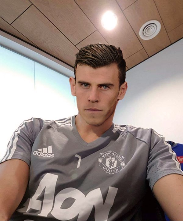 beard_builds's tweet photo. Neymar not going to PSG,  but looks like Bale has made up his mind #ThursdayThoughts #LaLiga @DailyMailUK #GarethBale #mufc transfer @TheSun https://t.co/Folkkr7H1y