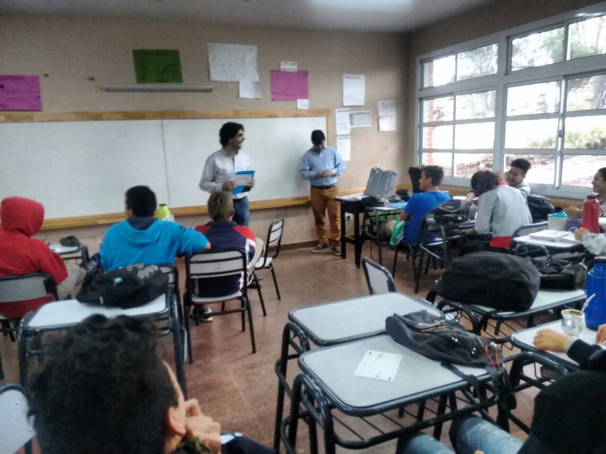 AngieBarrios578's tweet photo. El #IEA7 #CFP17 @CFP161 c/ @JAchievement aprenden el mundo del negocio, crean, organizan, operan una compañía real. @misioneseduca @INETetp https://t.co/ksJPQjdVFH