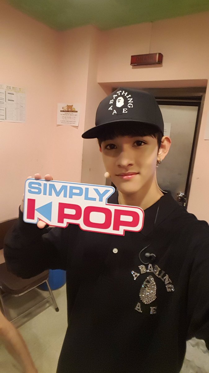 _Simplykpop's tweet photo. 똑같은 각도 같지만 미묘하게 다 다른 거 #사무엘 팬분들은 아시죠?!(OvO)♥︎ 소년美 넘치다 못해 뚝뚝 떨어지는 #Samuel 의 빛나는 #식스틴 #SIXTEEN✨ 내일 오후 다섯 시 오분🙌 #심플리케이팝 #SimplyKpop 에서 만나요❤️ https://t.co/hh9MWVBtNx