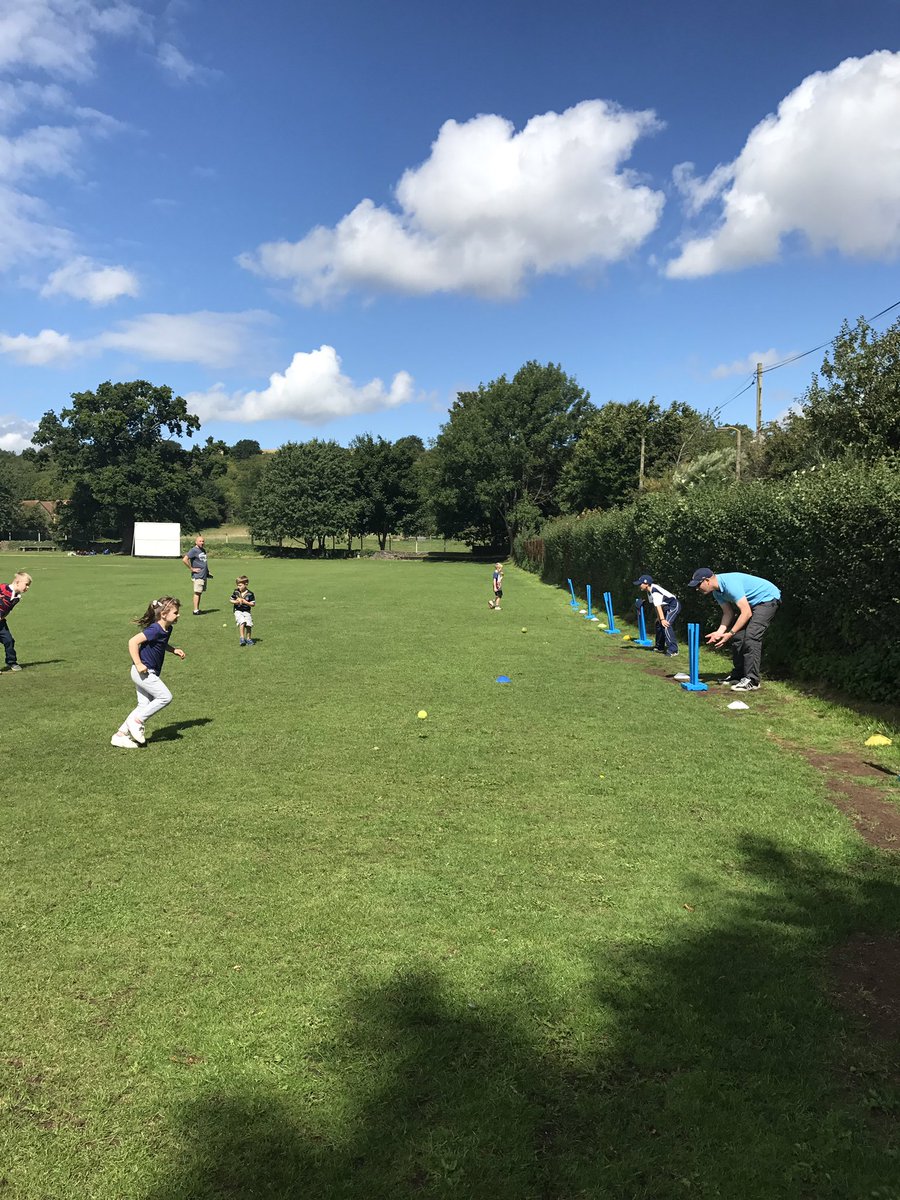DFCALtd's tweet photo. #littlecrickets From batting to bowling, to catching to throwing, the little cricketers did it all this week! @StapletonCC #fun #DFCA https://t.co/4kRMO0OSxp