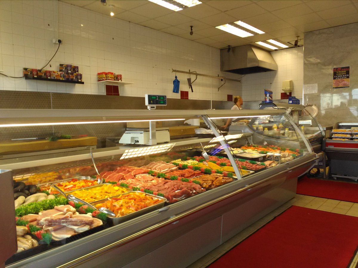 hireinnovation's tweet photo. INSTALL: Bellissimo Bellini! One of our stunning #serveovers provides a perfect product theatre for this butchers in Finglas... #AimHire https://t.co/1UcX5slpWs