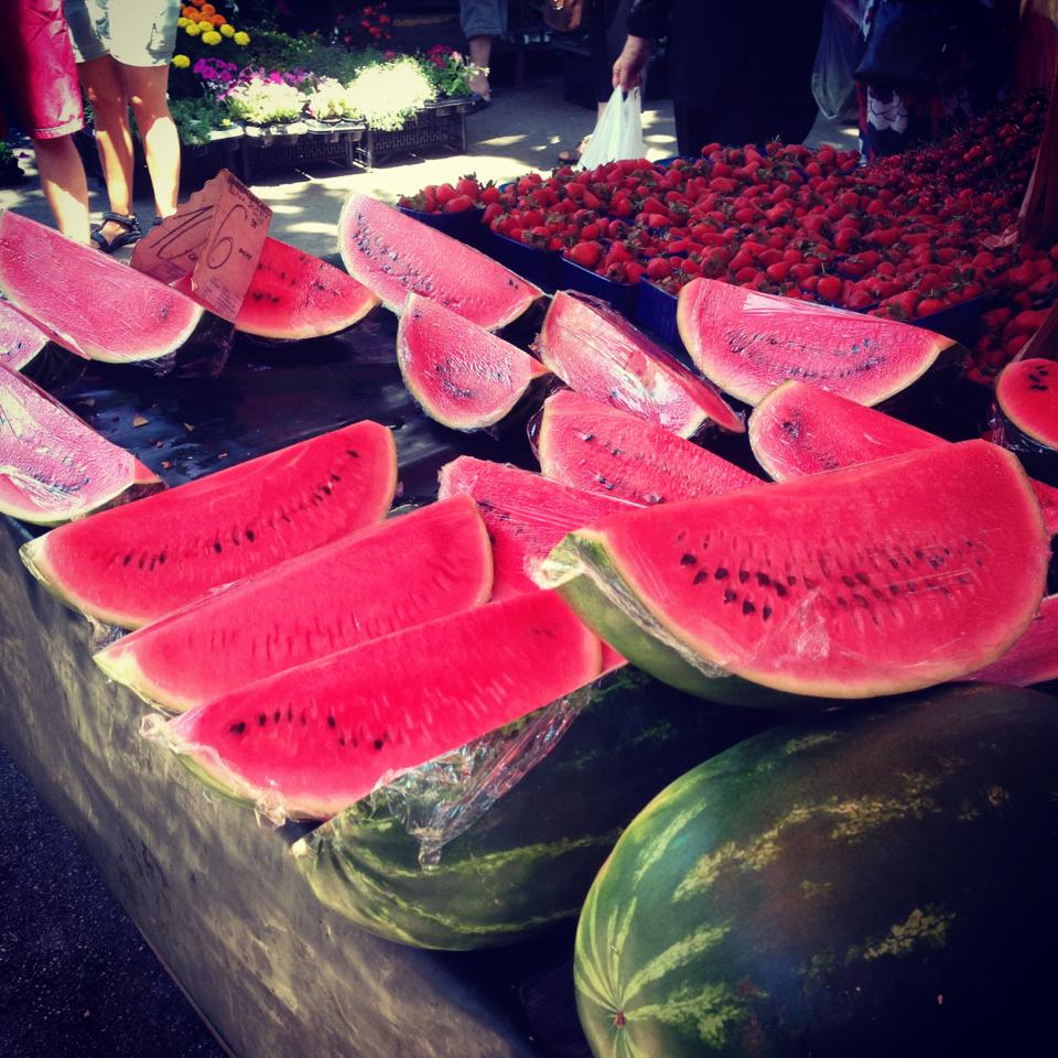UltimateEarth's tweet photo. Happy #NationalWatermelonDay fellow #backpackers! https://t.co/zzSbOvW8vB