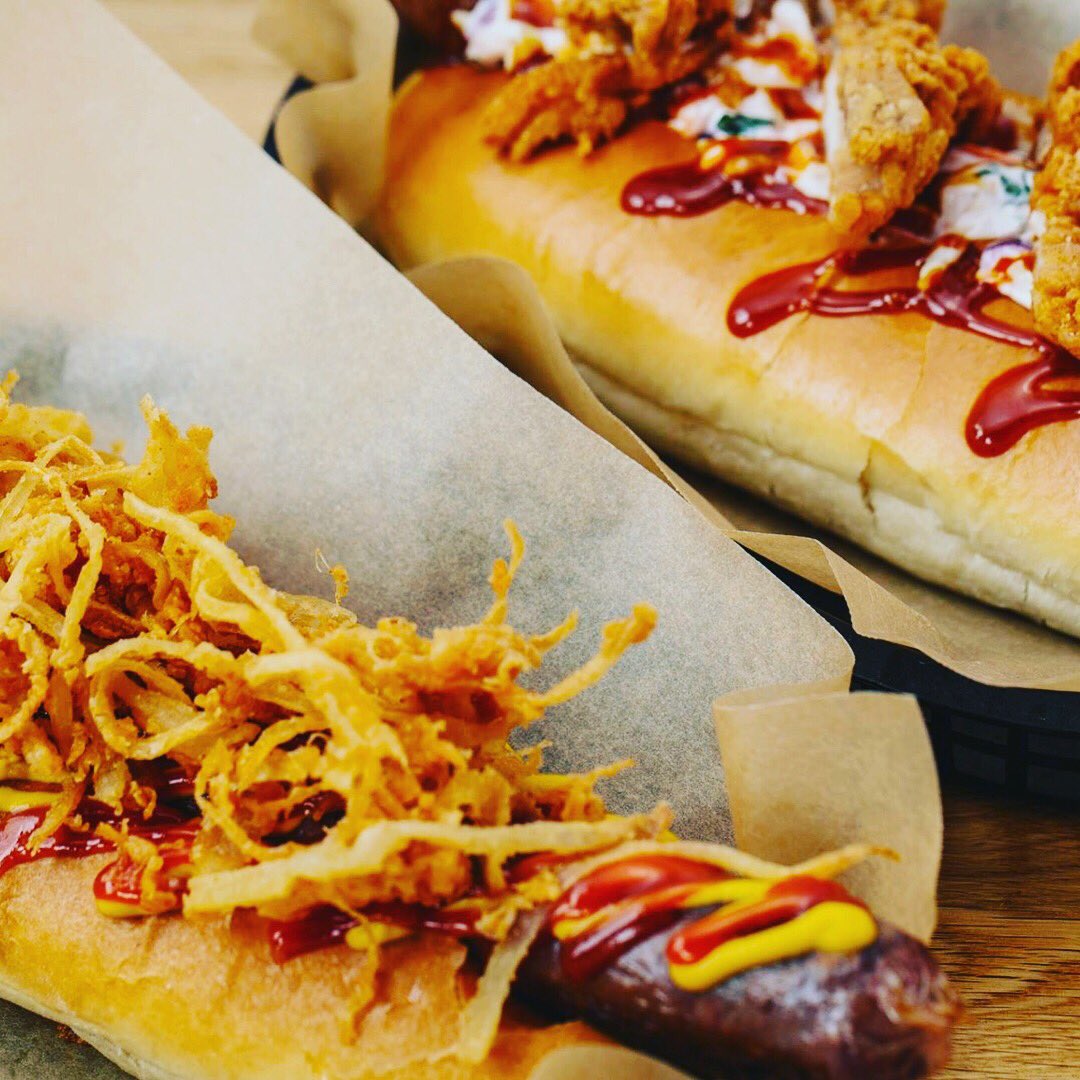 DogsNDoughnut's tweet photo. Date night sorted🌭🍟🍩👌 💏👨‍❤️‍💋‍👨👩‍❤️‍💋‍👩🍾🍷🍺#preston #lancashirehour https://t.co/Xvgql3eHqw