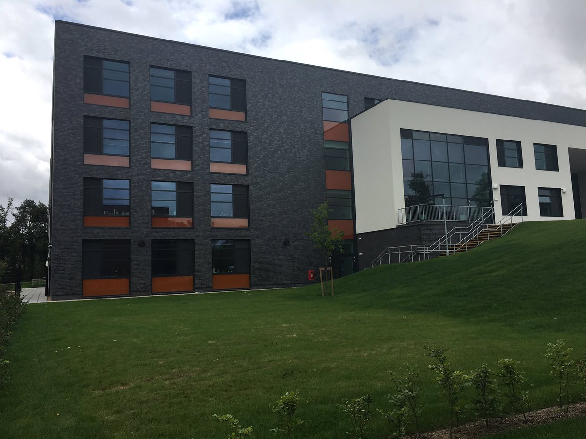 Works nearly complete on Kents first new grammar school and looking great @MLM_Group, <a href="/bondbryan/">Bond Bryan</a>