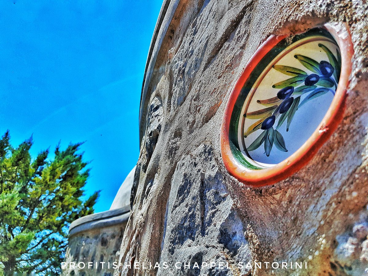 JTRTravelAdvisr's tweet image. From my visit to the holy chapel in Profitis Helias #santorini #santorinichurch #Church
