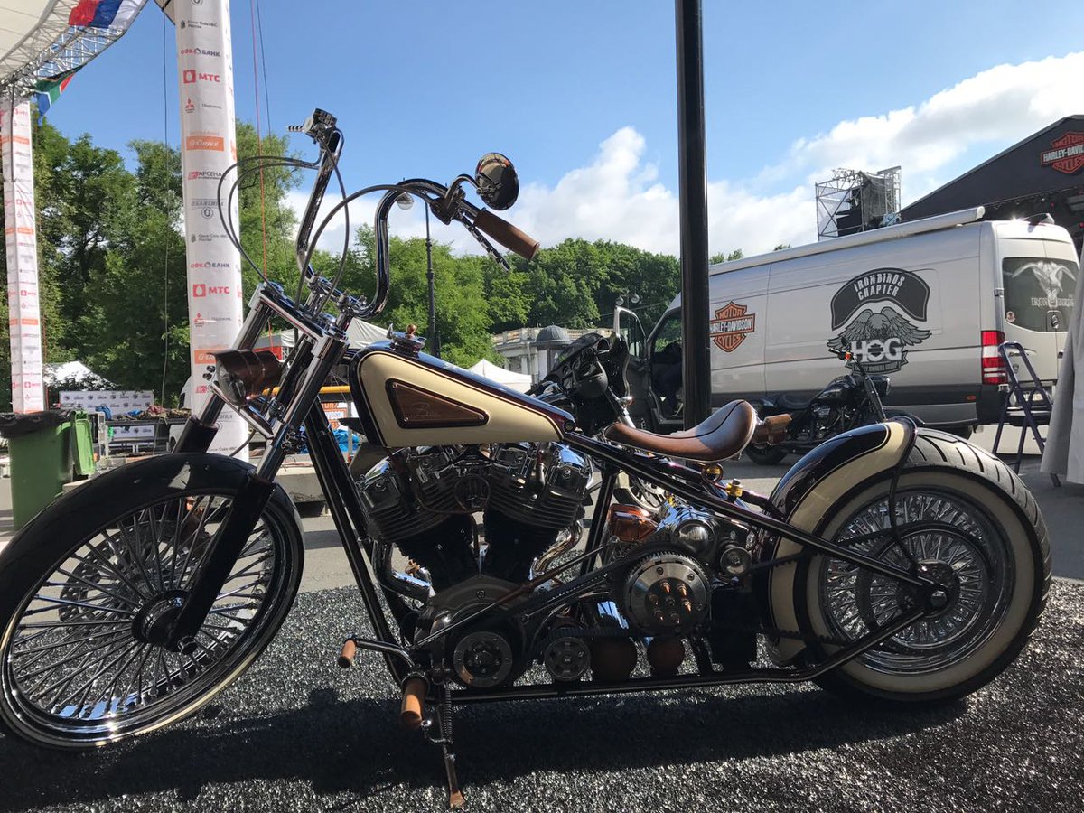 lapoderosatours's tweet photo. Ya comenzó el St. Petersburg Harley Days y estamos aquí!
#HarleyDays #HarleyDavidson #StPetersburg #Russia #Cuba #Lapoderosatours https://t.co/CLZSTyZ2d0