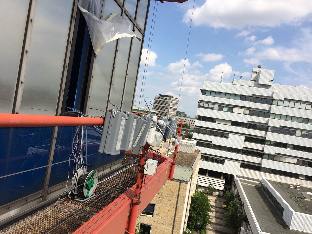 RIFS_Potsdam's tweet photo. Über den Berliner Dächern messen unsere Geräte gerade die Luftqualität für das Projekt "Stadtklima im Wandel". Mehr: https://t.co/yE7KWkxz8P https://t.co/NvTgkAhwpd
