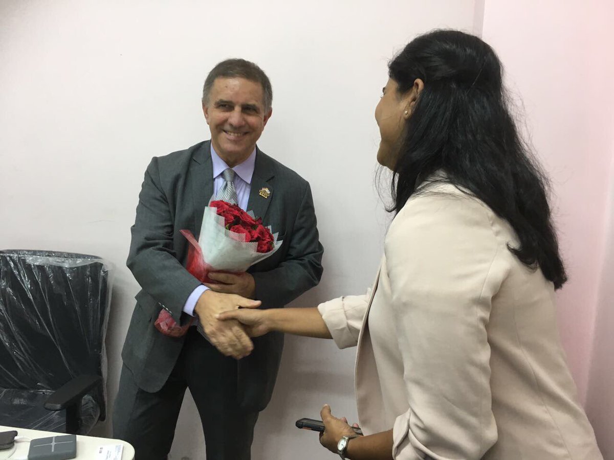danielocarmon's tweet photo. Wonderful2seeUagain, #PratyushaPareddi from #NEMO.care ,winner of #StartTLV 2017 #India competition.Enjoyed your #Hyderabad press briefing https://t.co/LeO3RazsAI